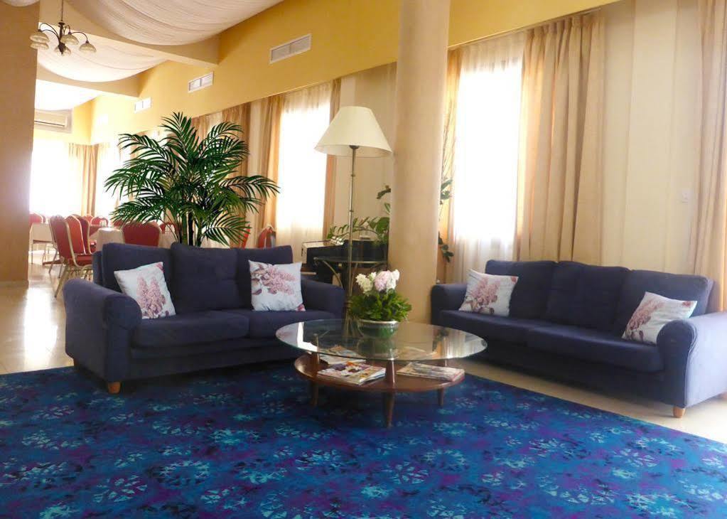 Crown Inn Hotel Nicosia Exterior photo